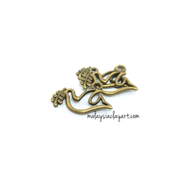 1 x Dove With Leaf Vintage Zakka Charm