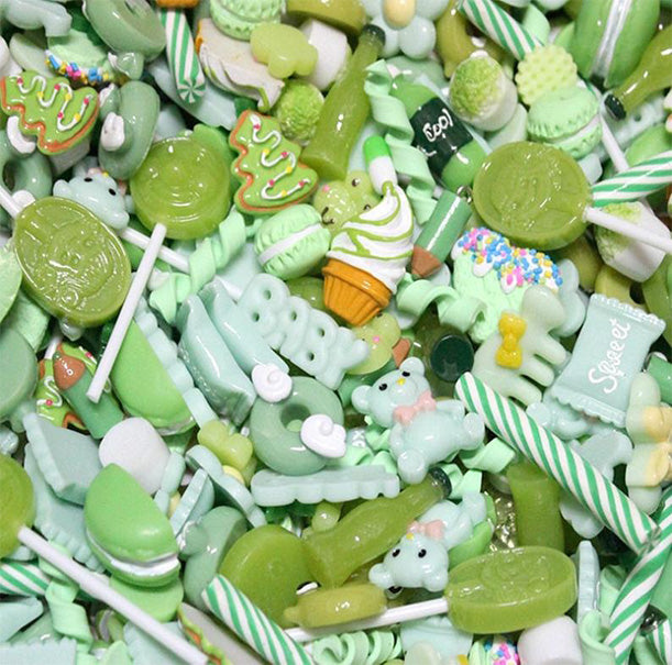 10 x Green Assorted Mix Kawaii Decoden Kit Cute Cabochons