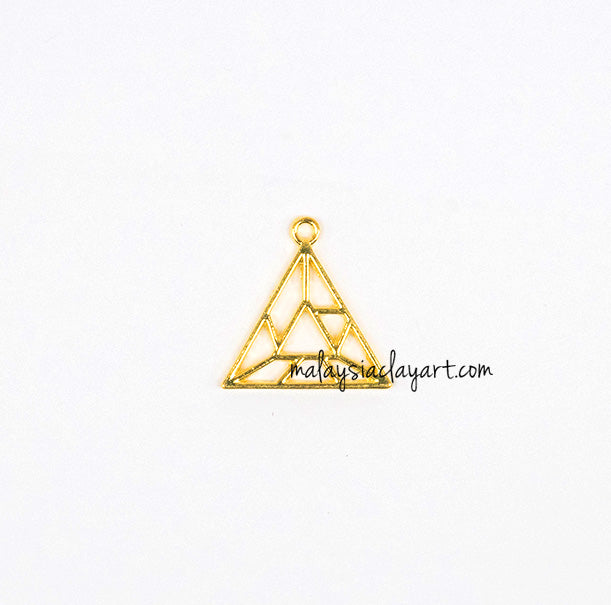 Triangular Setting Design Frame
