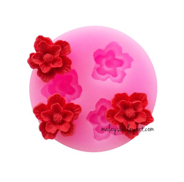 Mini Cute Flower Silicone Mold - 3 Cavity