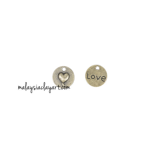 1 x DIY Zakka Vintage Love Heart Charm (1.4cm)