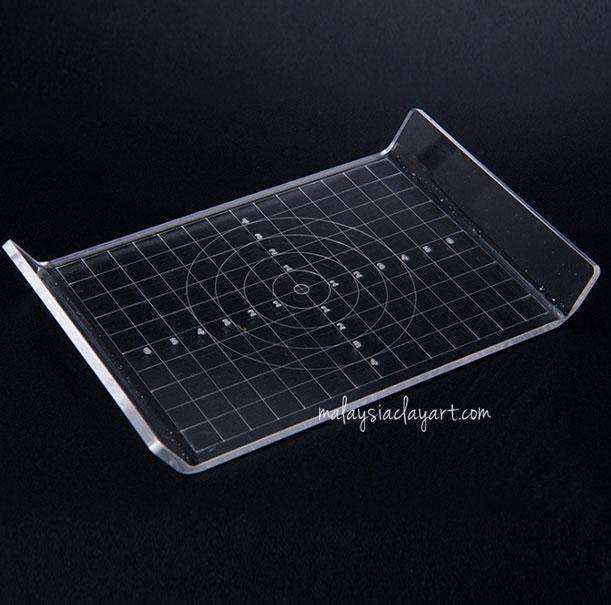 1 x Big Rectangular U Shaped Transparent Acrylic Board With Scale