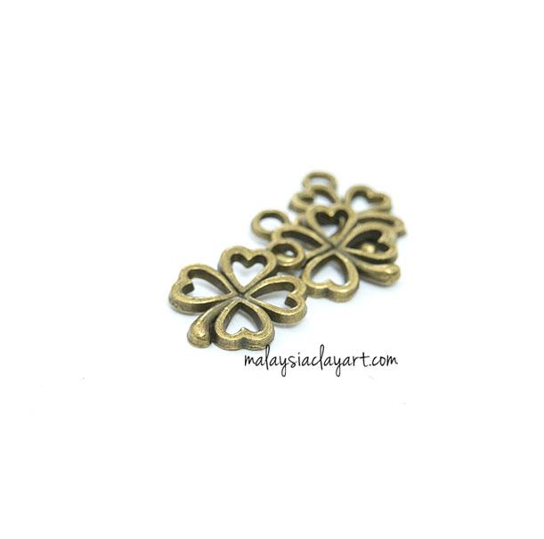 1 x 4 Leaf Clover Bronze Vintage Zakka Charm