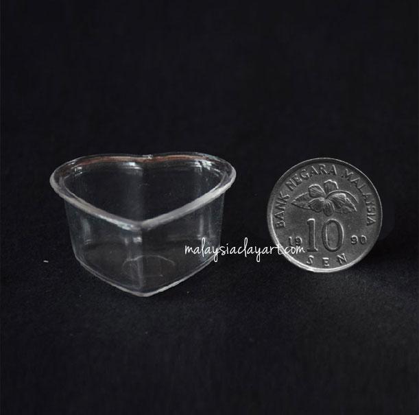 1 x Love Shaped Miniature Bowl