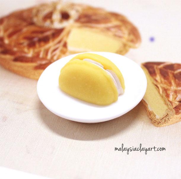 1 x Yellow Half Macaron Kawaii Decoden Cute Cabochon